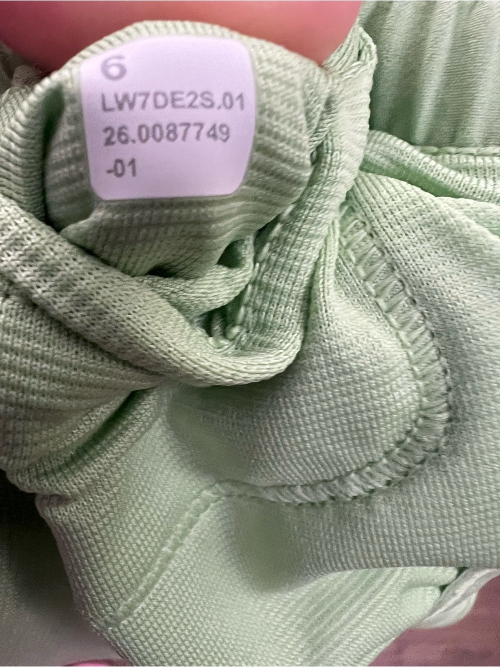 Lululemon Hotty Hot Low-Rise Lined Short 2.5" Kale Krush NWT Size 6 - Picture 5 of 5